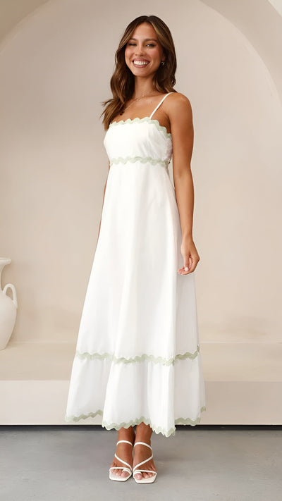 EVELINA - Flydende kjole med volangdetaljer